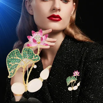 2023 Elegantno Lotus Ribnik Mesečini Ženske Broška Naravnih Sladkovodnih Biserov Baker Mikro-cirkon Broche Pin Corsage Darilo za Prijatelje
