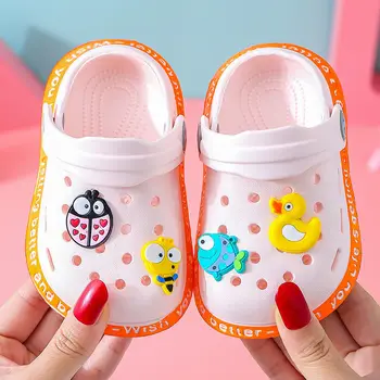 Otroške copate poletje Crocs Baotou nova risanka baby non-slip doma mehko soled otroške sandale